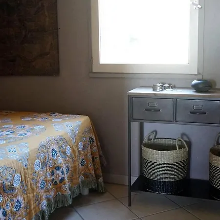 Daire Beachside - Sleeps 2